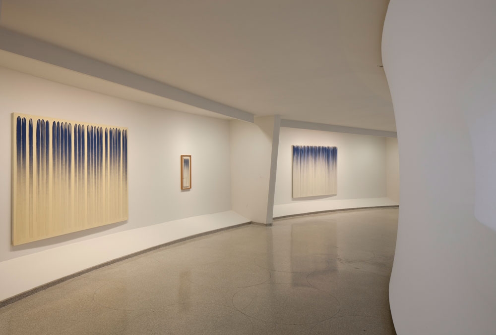Installation view: Lee Ufan: Marking Infinity, Solomon R. Guggenheim Museum, New York, June 24&amp;ndash;September 28, 2011
Photo: David Heald &amp;copy; Solomon R. Guggenheim Foundation, New York